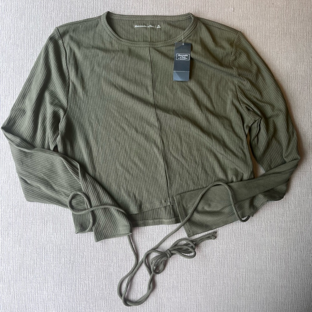 NWT Abercrombie Green Long-Sleeve Ribbed Tie-Front Top - Size XL